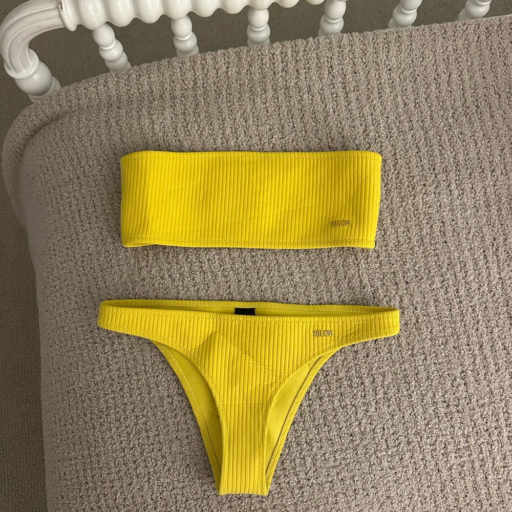 Triangl Yellow Ribbed Bikini Set